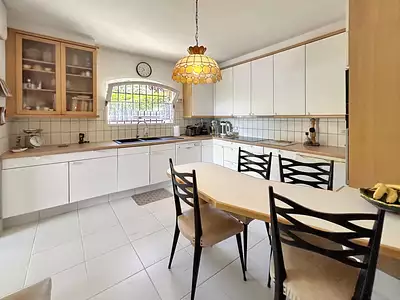 Maison, 352 m²