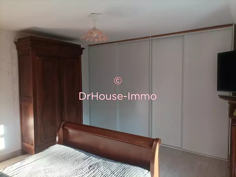 Maison, 159 m²