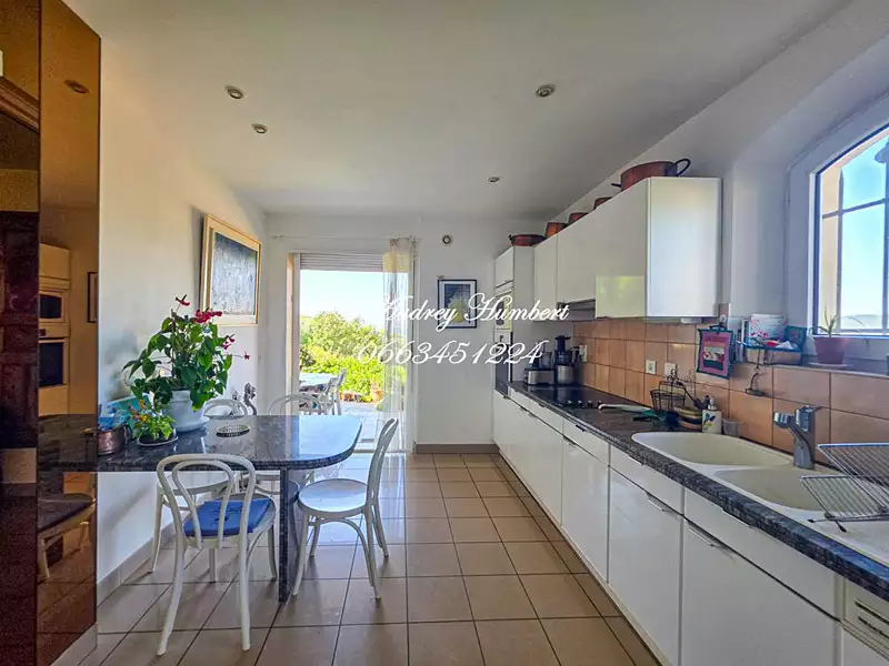 Maison, 132 m²