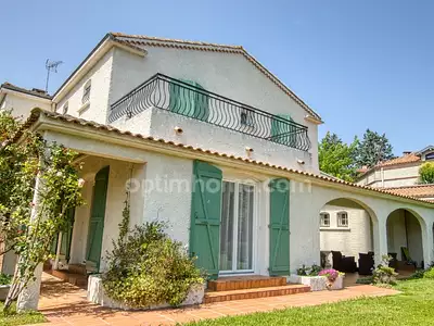 Maison, 228 m²