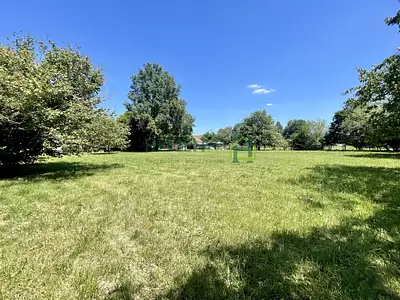 Terrain, 1 800 m²