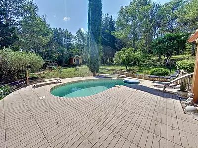 Maison, 176 m²