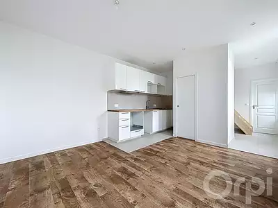 1 400 € CC Appartement • 68 m² • 3 pièces • 2 chambres Maisons-Alfort (94700)