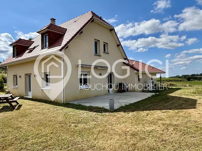 Maison, 153 m²