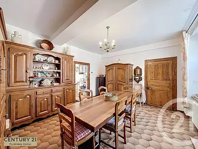 Maison, 424,6 m²