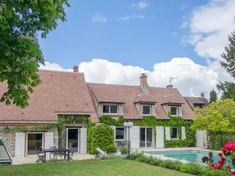 Maison, 250 m²