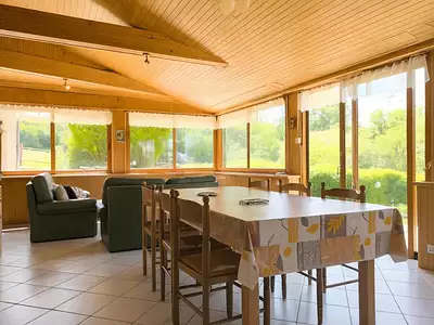 Maison, 248 m²