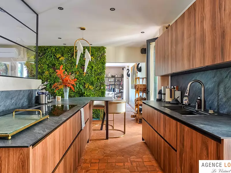 Maison, 300 m²