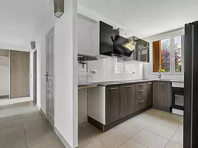 199 000 € 2 618 €/m² Appartement • 76 m² • 4 pièces • 3 chambres Noisy-le-Sec (93130)