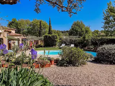 Maison, 166 m²