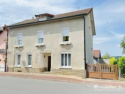 Maison, 215 m²