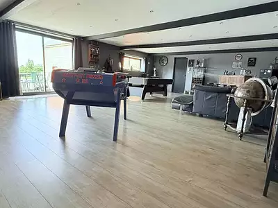 Maison, 250 m²