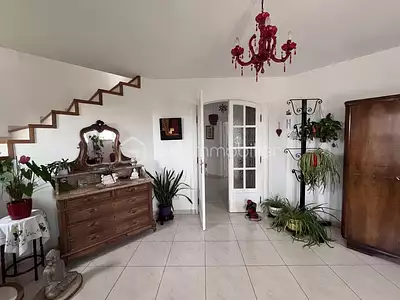 Maison, 270 m²