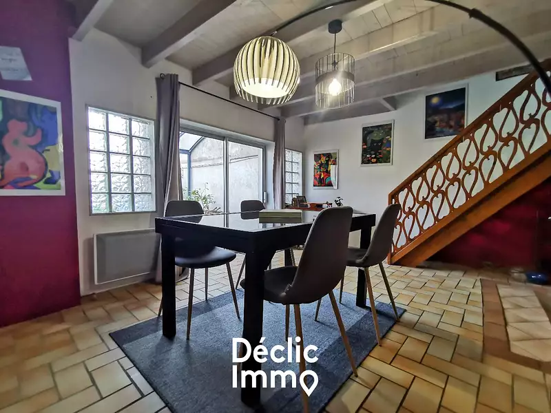 Maison, 163 m²