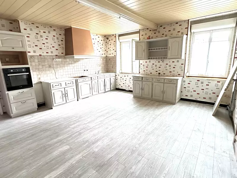 Maison, 285 m²