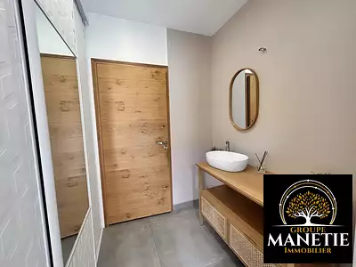 Maison, 300,08 m²