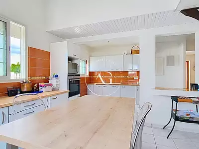 Maison, 98 m²