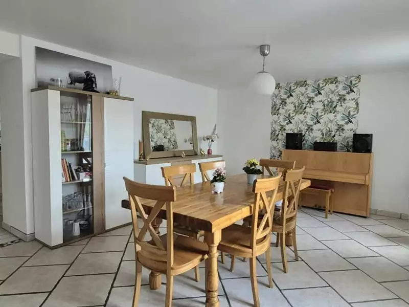 Maison, 160 m²