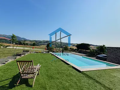 Maison, 272 m²