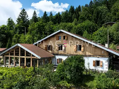 Maison, 704 m²