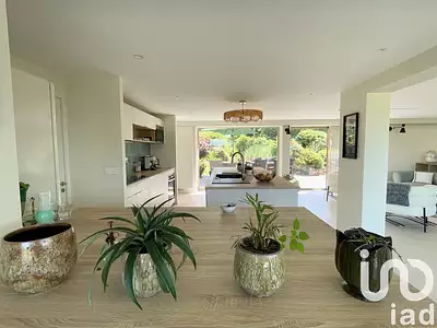 Maison, 210 m²