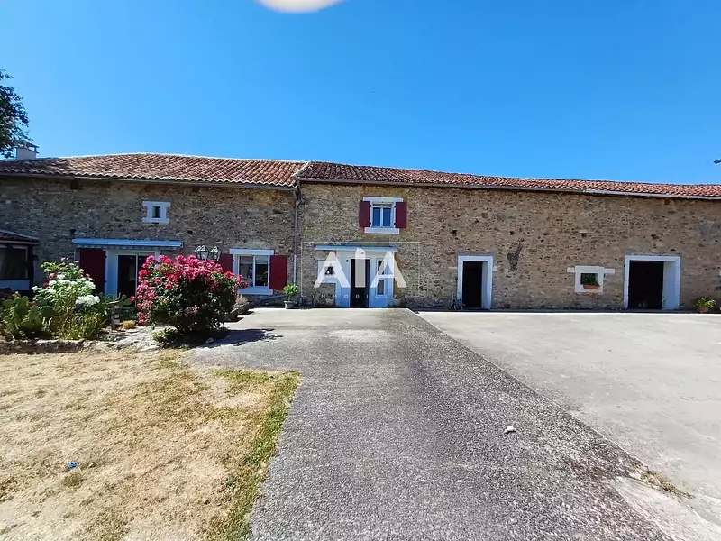 Maison, 300 m²