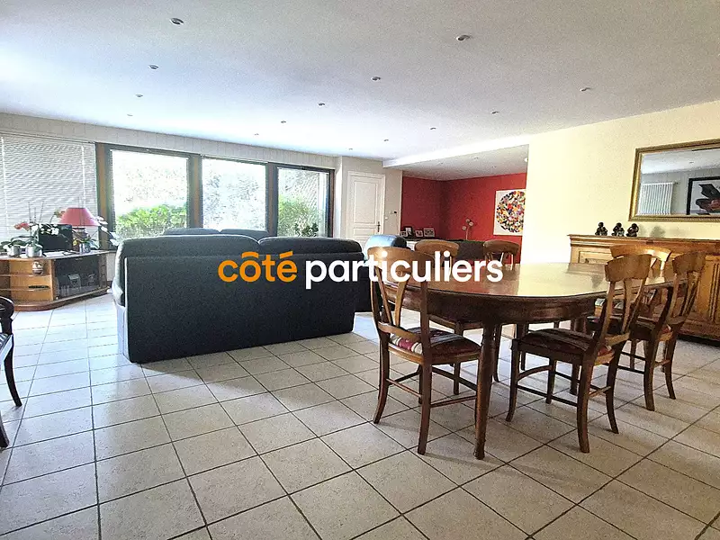 Maison, 230 m²