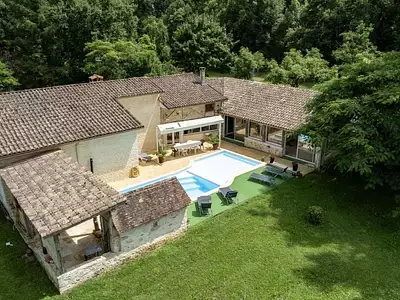 Maison, 210 m²