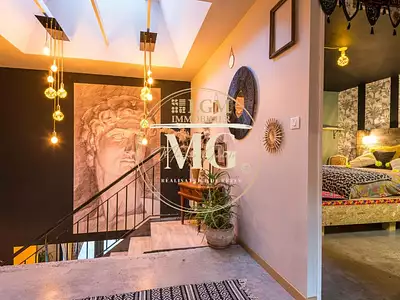 Maison, 1 046 m²