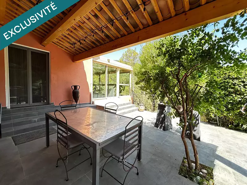 Maison, 250 m²