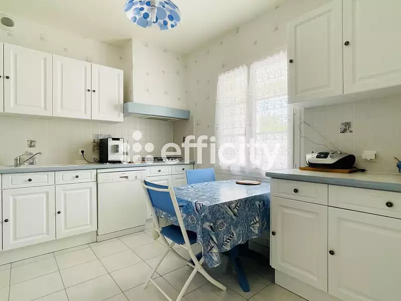 Maison, 156 m²