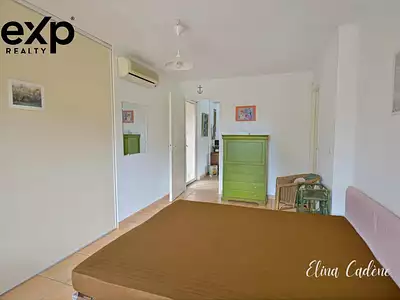 Maison, 225 m²
