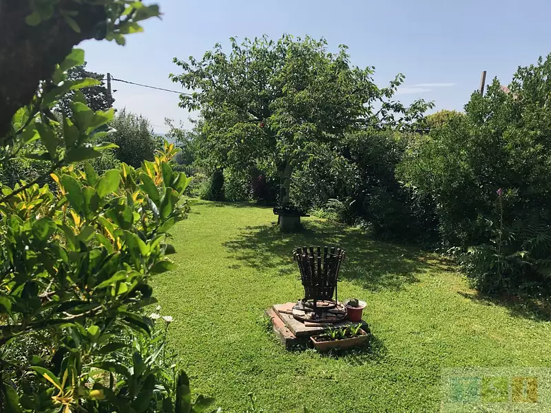 Maison, 215 m²