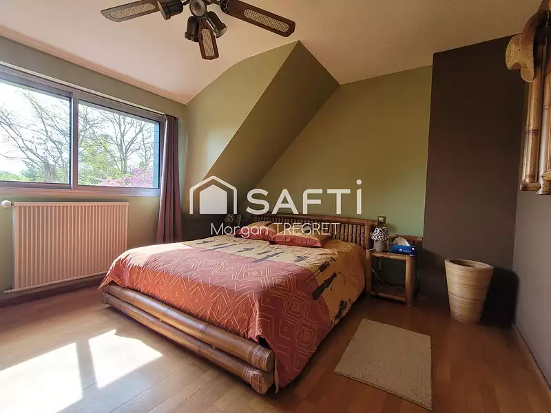 Maison, 168 m²