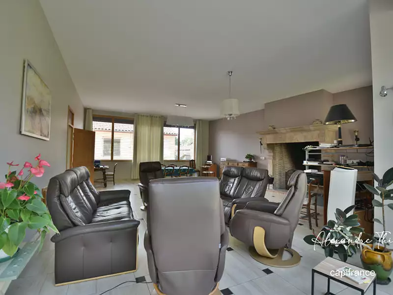 Maison, 361 m²