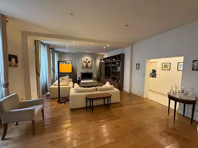 Maison, 317 m²