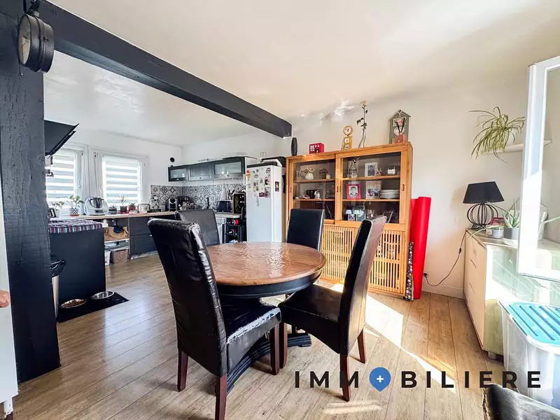 Immeuble, 122 m²