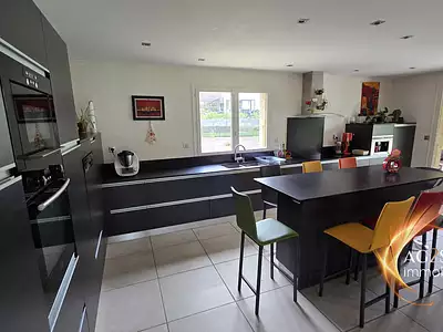 Maison, 208 m²