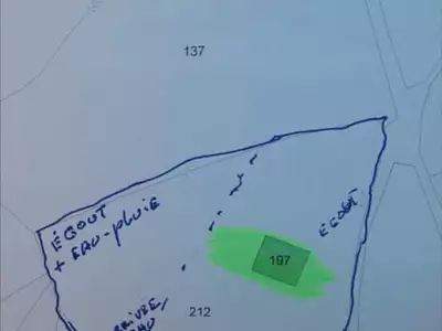 Terrain, 1 651 m²