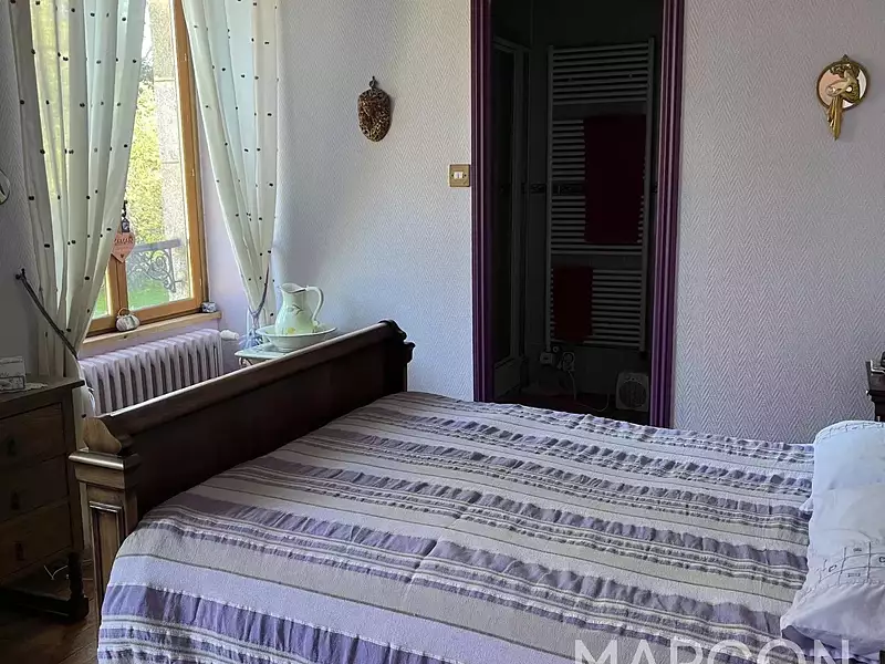 Maison, 166 m²