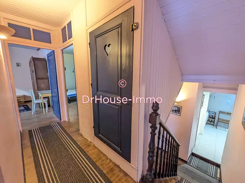 Maison, 270 m²