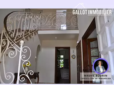 Maison, 159 m²
