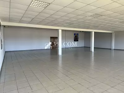 Maison, 639 m²