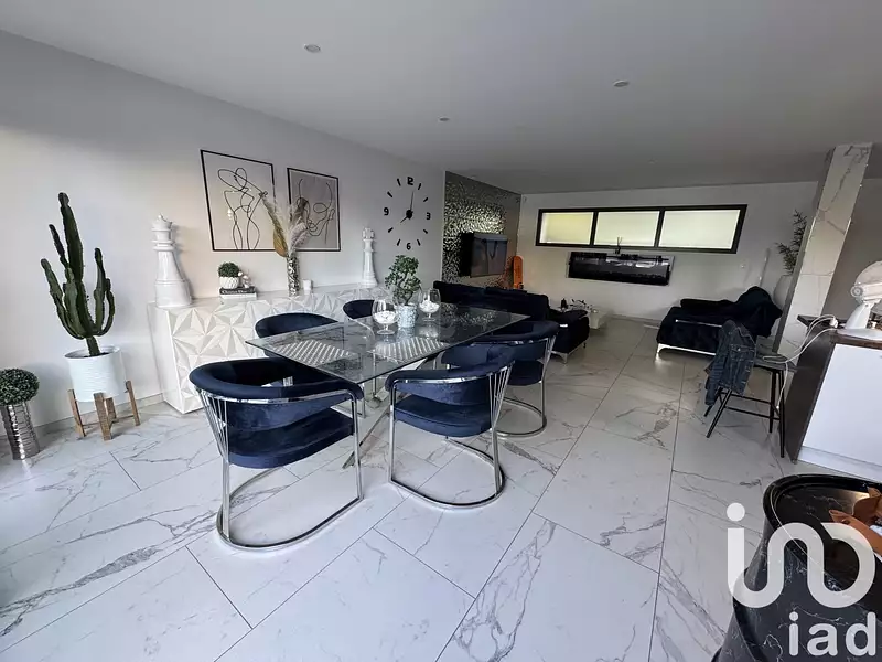 Maison, 105 m²