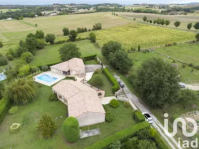 Maison, 205 m²