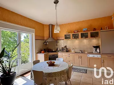 Maison, 301 m²