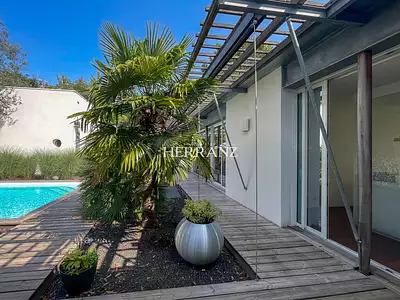 Maison, 200 m²