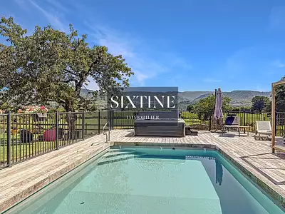 Maison, 692 m²