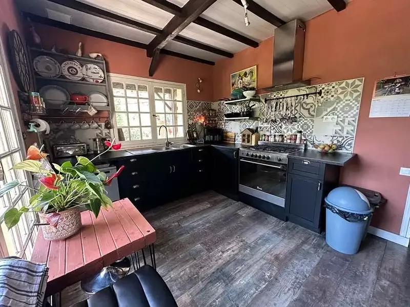 Maison, 185 m²