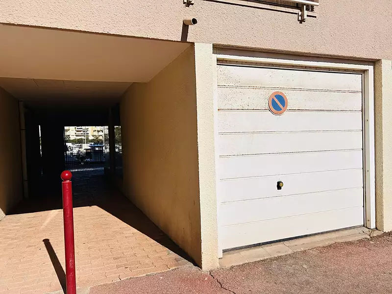 Parking, 27 m²